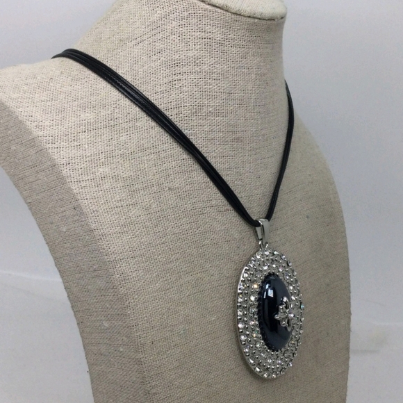 Chico's Reversible Pave Pendant Necklace 18" NWT - Picture 4 of 5